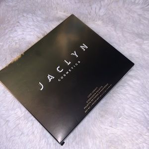 NEW: Jaclyn Cosmetics Luxe Legacy Eyeshadow Palette